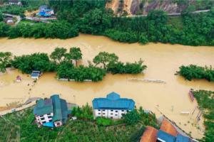 В Китае почти 1,5 млн человек пострадали из-за наводнения