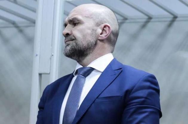 Мангера доставят в суд в сопровождении врача