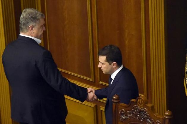 Зеленський про 20 справ проти Порошенка: "Йому хочеться бути жертвою, мене він не цікавить"