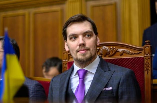 У нас с ним проблем во время работы не возникало никогда