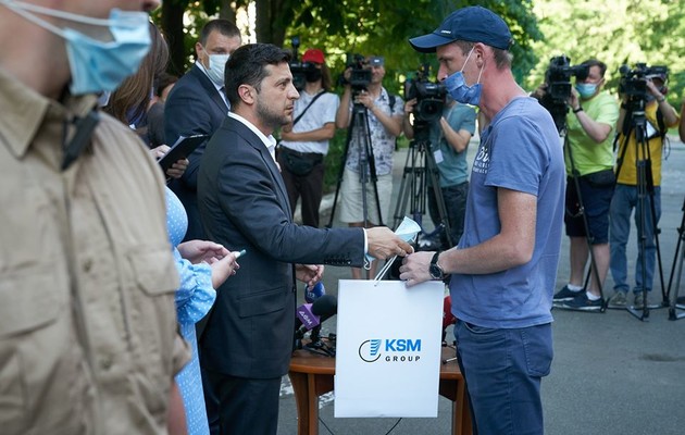 facebook.com/president.gov.ua