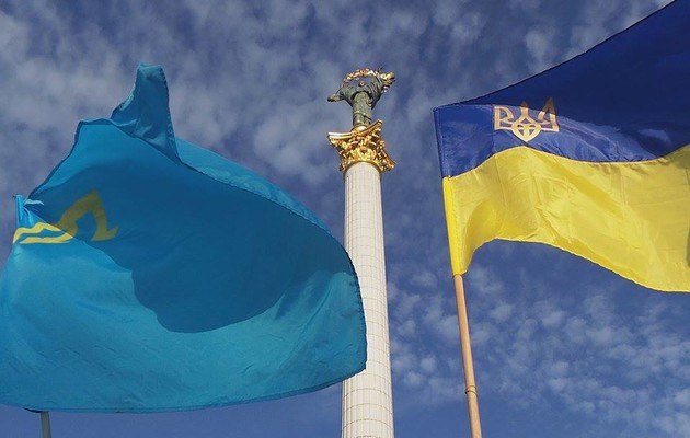Крымскотатарский и украинский флаги будут развеваться над Крымом - Офис президента