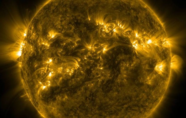 NASA показало видео вращения Солнца за 10 лет