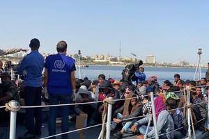 Берегова охорона повернула човен з 90 мігрантами в Лівію: шестеро осіб загинули 