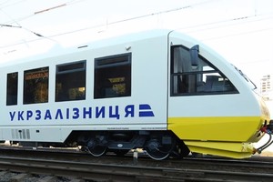 «Укрзалізниця» возобновила движение пригородных поездов еще в двух областях 