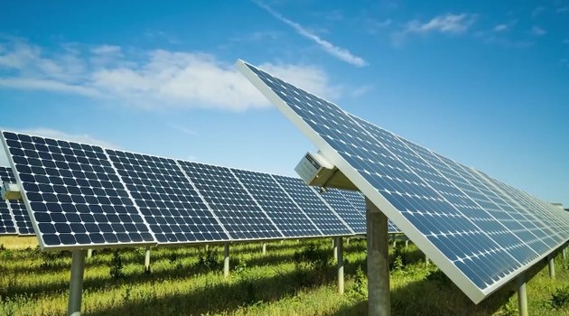 Владельцы солнечных станций просят продлить действие “зеленых” тарифов на 2 года после их снижения