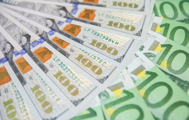 Нацбанк увеличил покупку валюты белее чем в 3,8 раза 