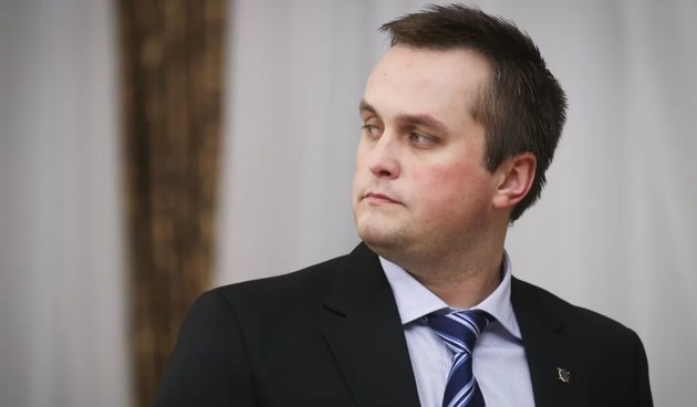 Контракт Холодницкого заканчивается осенью