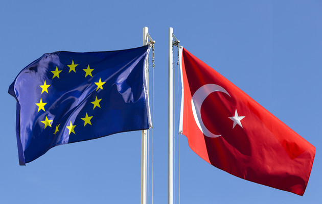 Турция просит ЕС открыть границы для турков