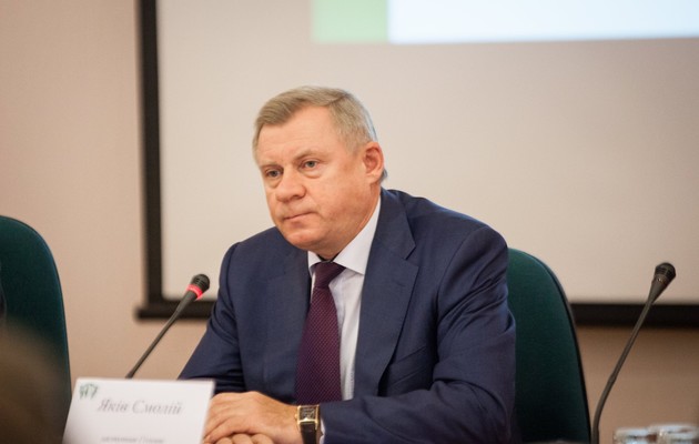  Решение Смолия об отставке стало следствием постоянного давления со стороны Офиса президента