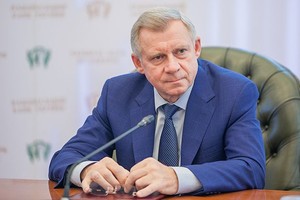 Зеленський вніс до Ради проект постанови про відставку глави НБУ Смолія 