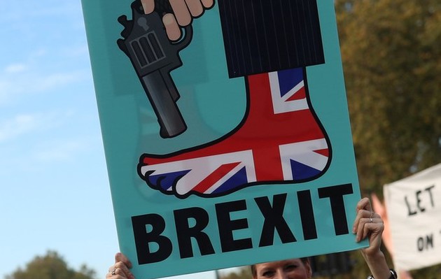 В Евросоюзе говорят о серьезных разногласиях с Британией после переговоров по Brexit