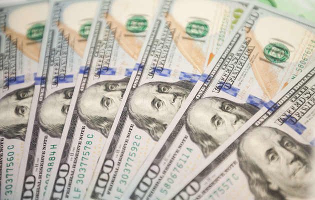 Нацбанк продав 200 мільйонів доларів, щоб відкоригувати попит на валюту 