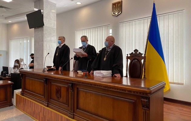 Дело Стерненко: Суд оставил активиста под домашним арестом