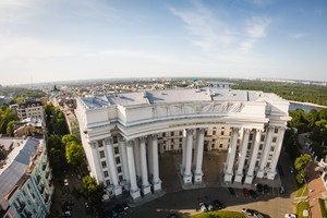 МЗС відреагувало на затримання українців в Афінах