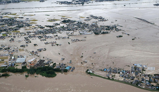 Наводнения в Японии: число погибших возросло вдвое 