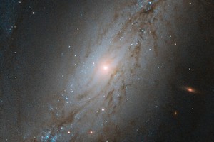 «Хаббл» сделал снимок  «убегающей» галактики