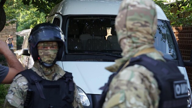 Утренние обыски в Крыму: Денисова сообщила о седьмом задержанном