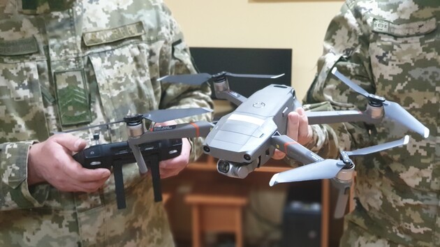 Британия подарила украинским пограничникам десять современных дронов
