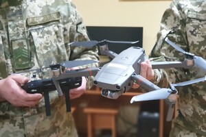Британия подарила украинским пограничникам десять современных дронов
