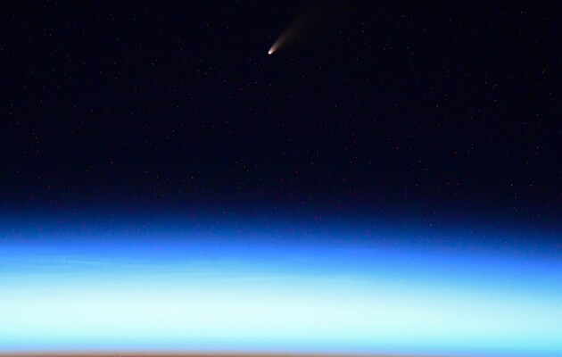 Самую яркую комету за последние семь лет можно увидеть с Земли