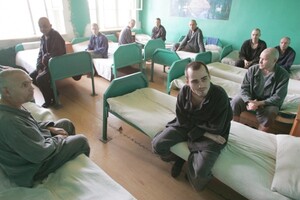Степанов пообещал деньги ряду украинских больниц, в НСЗУ ответили