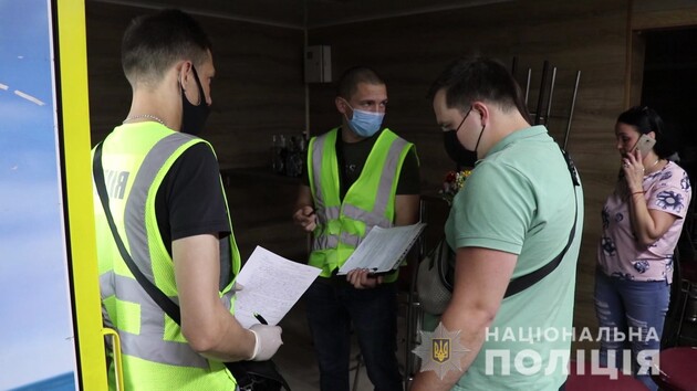 СМИ: Карантин в Украине могут продлить на месяц