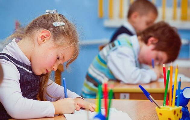 Українські школи з 1 вересня чекають нові правила: МОЗ назвав основні вимоги 