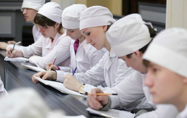 "Ми зараз розглядаємо різні пропозиції"