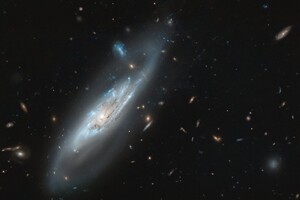 «Хаббл» сделал снимок галактики с «призрачными» рукавами