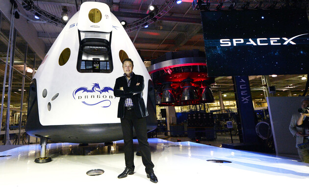 Илон Маск занял пятое место в списке миллиардеров Forbes