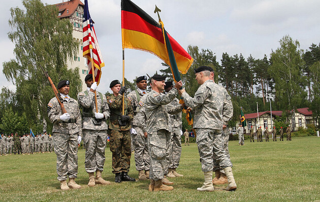 Балтийские страны готовы принять американские войска на постоянной основе