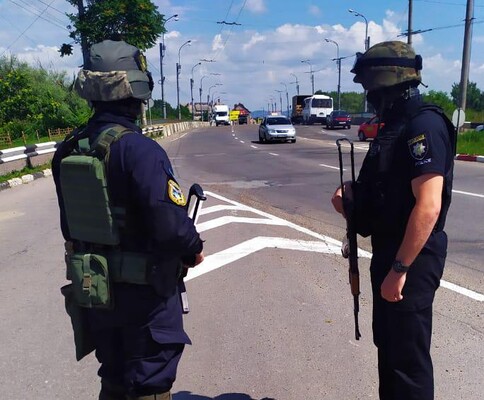 Полиция и Нацгвардия усилят патрулирование в девяти регионах 