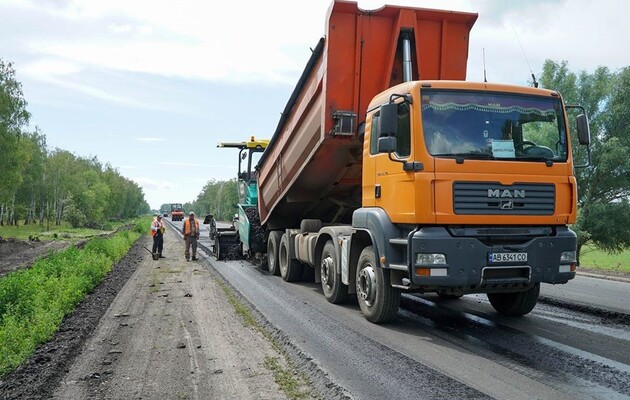 У Черкаській області за програмою «Велике будівництво» відновлюють трасу Бориспіль - Дніпро – Маріуполь