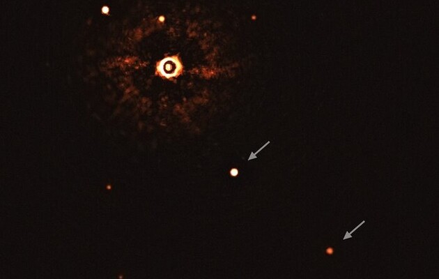 Астрономи вперше отримали знімок планетної системи біля зірки, схожої на Сонце