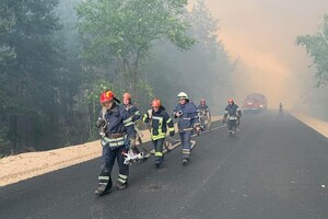 Пожар на Луганщине: жителей могут эвакуировать