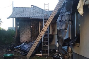 Голові Центру протидії корупції Шабуніну спалили будинок