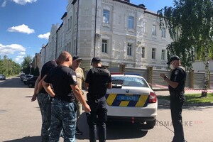 Злоумышленник из Полтавы удерживает в заложниках начальника полиции
