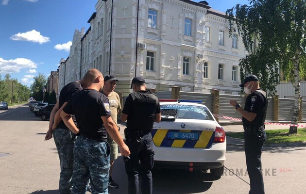 Спецоперація в Полтаві триває вже дві доби 