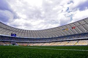 Шість українських футбольних стадіонів відповідають вищій категорії УАФ