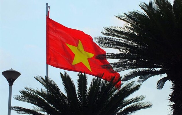 У В'єтнамі евакуюють 80 тисяч осіб з популярного туристичного міста через спалах COVID-19 – Guardian