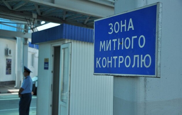Львівських митників будуть судити за ввезення товару без оподаткування на десять мільйонів гривень