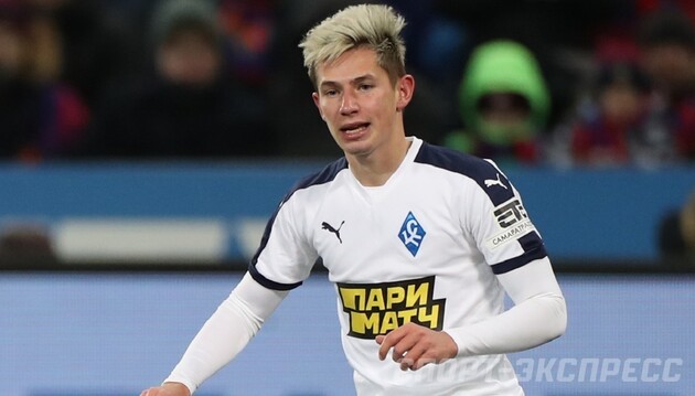 Зиньковский выступает за "Крылья Советов"