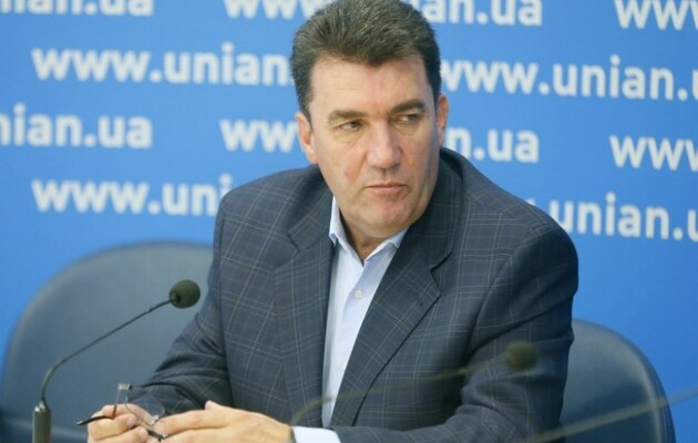 Олексій Данилов каже, що у Зеленського є 5 сценаріїв для Донбасу