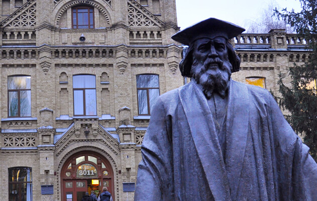 10 курсантів госпіталізовані в столичні медустанови