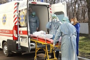 Коронавирусные антирекорды продолжаются: в Украине за день госпитализировали наибольшее количество больных 