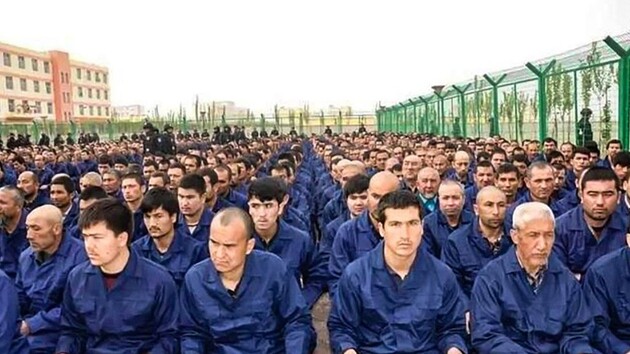 США розширили санкції проти Китаю за переслідування уйгурів