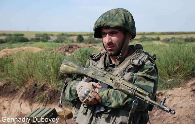 Перемирие в Донбассе: боевики трижды провоцировали защитников Песок