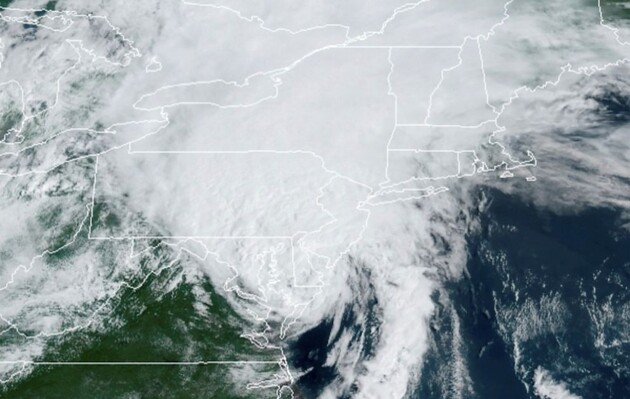 На восточном побережье США бушует шторм «Исайя»: есть жертвы
