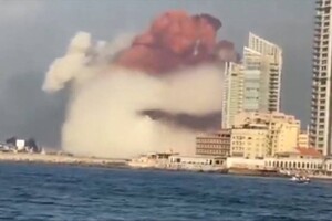 Шмыгаль: По предварительной информации, среди пострадавших от взрыва в Бейруте нет украинцев
